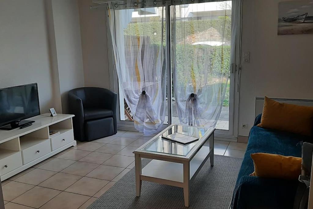 Hyper Centre De Sarzeau, Grand Appartement Au Calme Avec Jardinet Εξωτερικό φωτογραφία